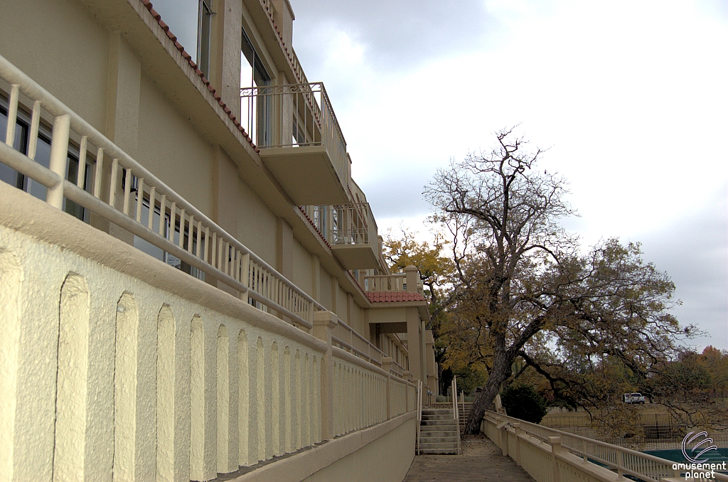 Aquarena Springs Inn (Texas Rivers Center)