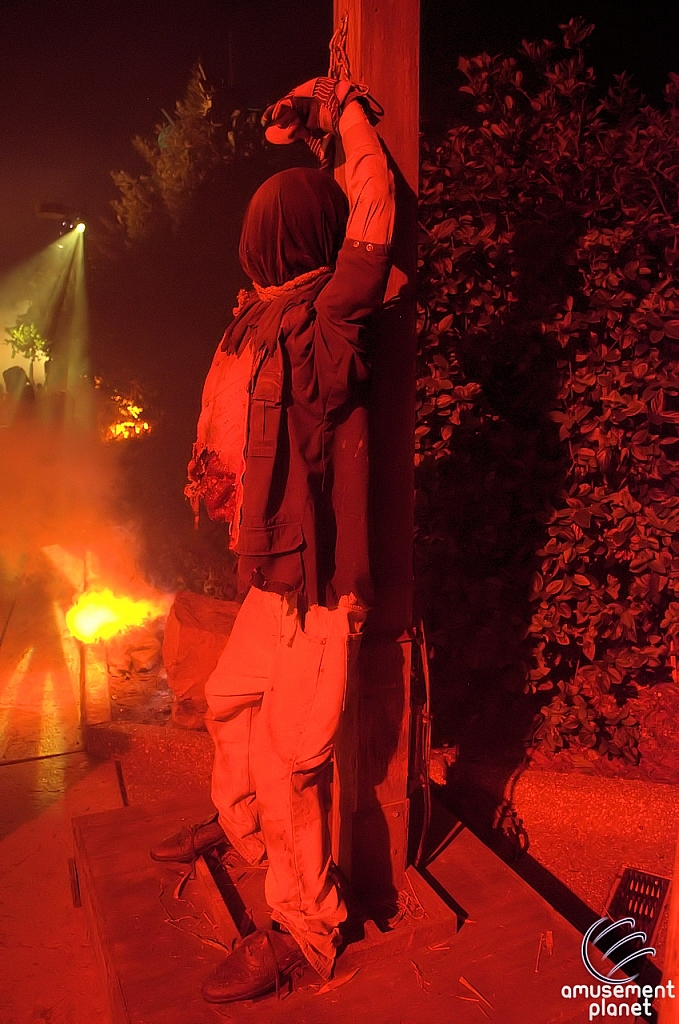 Howl-O-Scream 2013