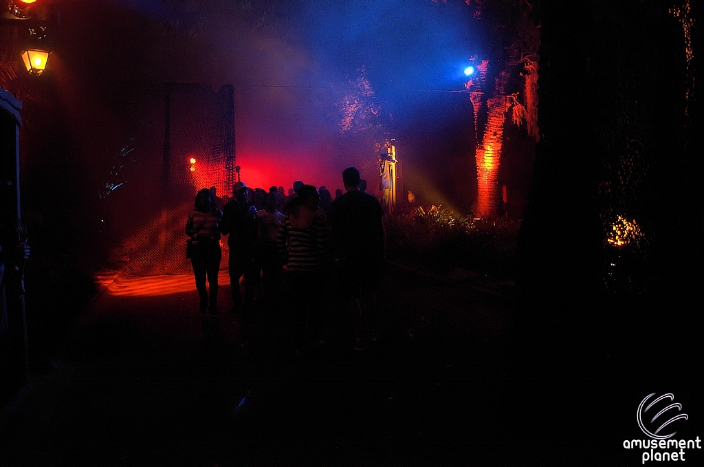 Howl-O-Scream 2013