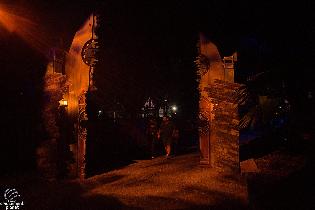 Howl-O-Scream 2025