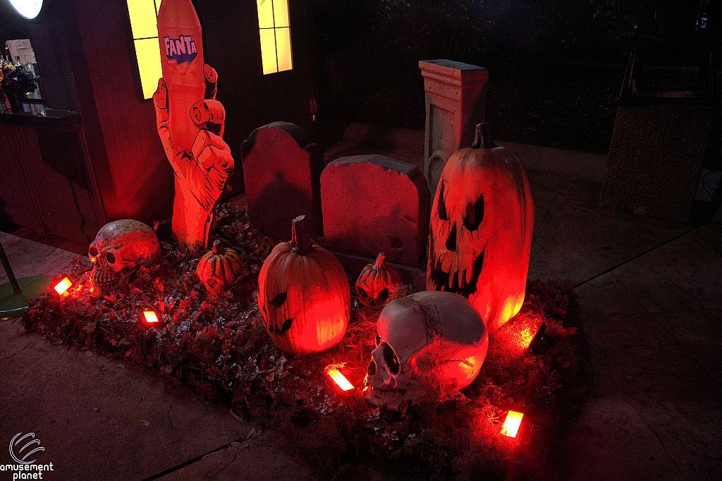 Howl-O-Scream 2025