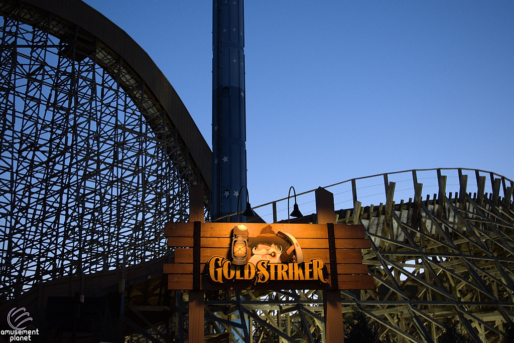 Gold Striker