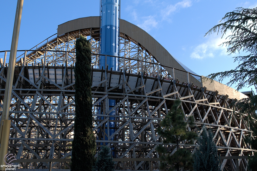 Gold Striker