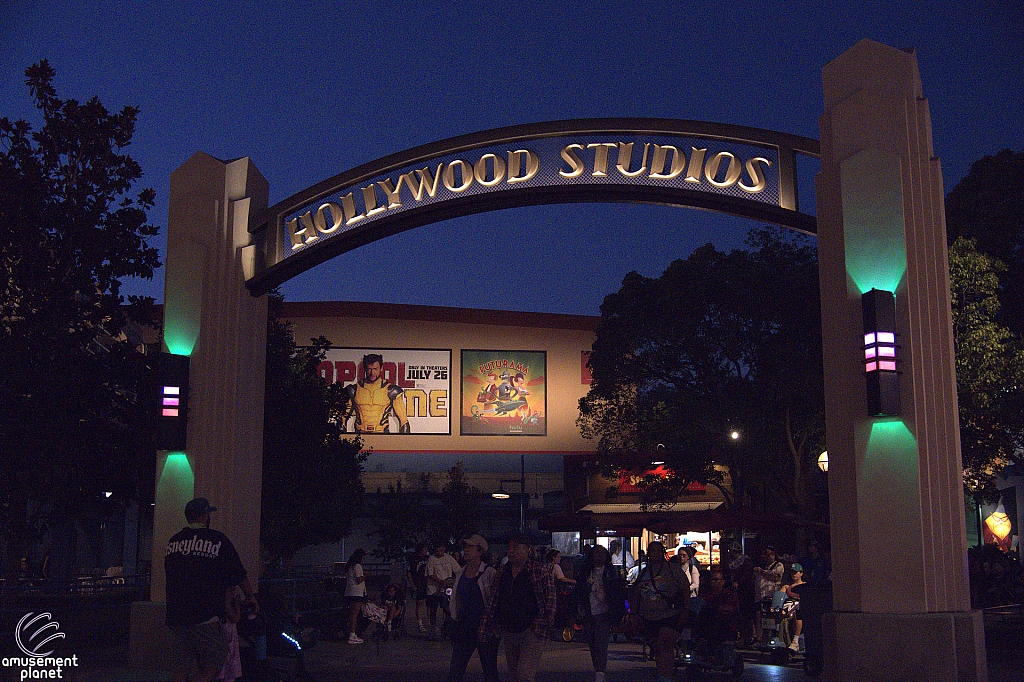 Hollywood Land