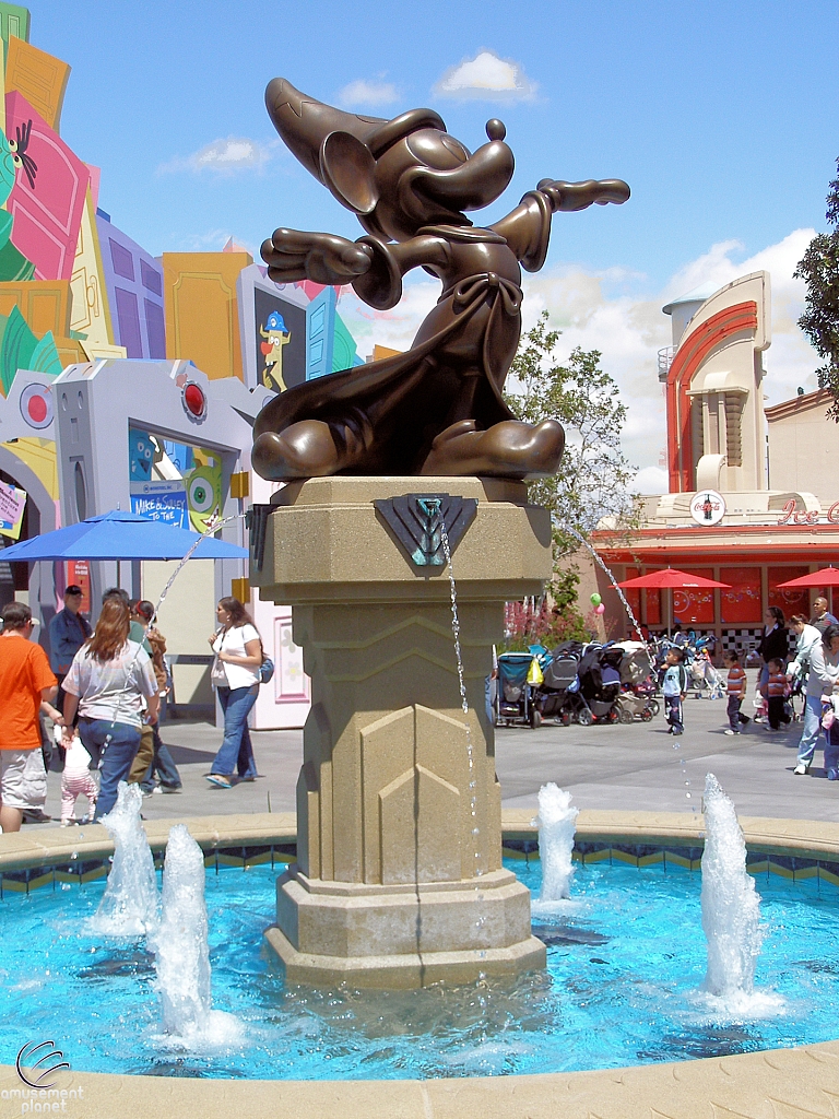 Hollywood Land