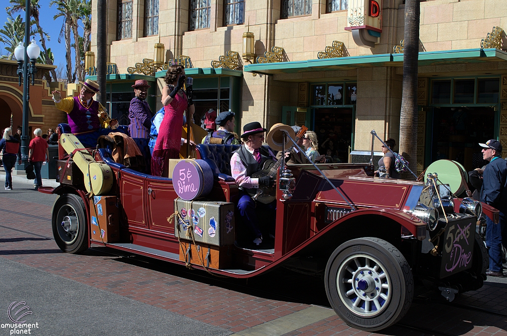 Hollywood Land