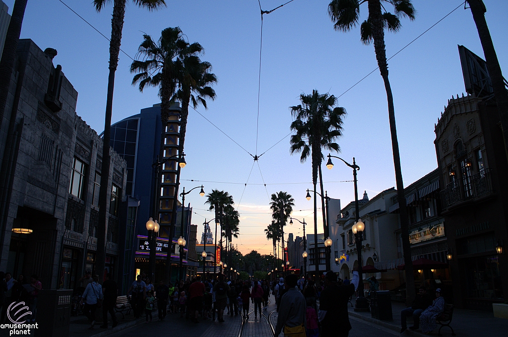Hollywood Land