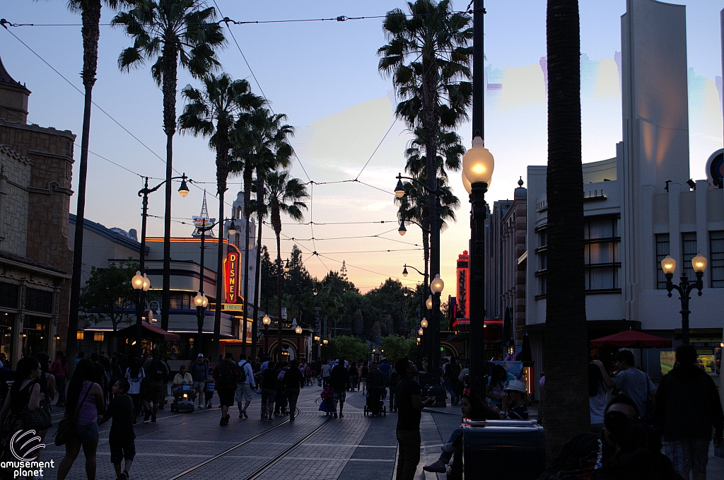 Hollywood Land