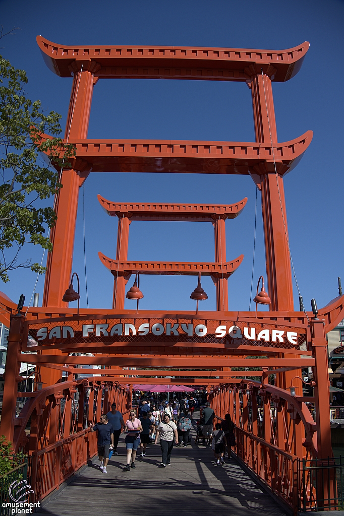 San Fransokyo Square