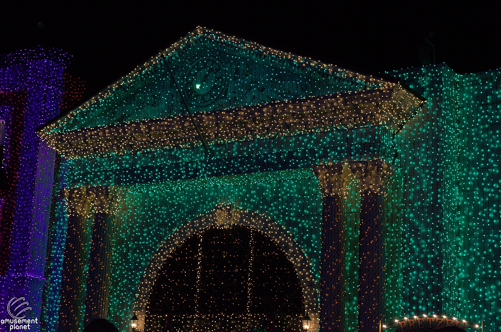 Osborne Family Spectacle of Dancing Lights