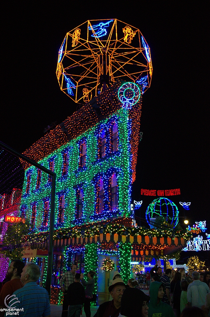 Osborne Family Spectacle of Dancing Lights