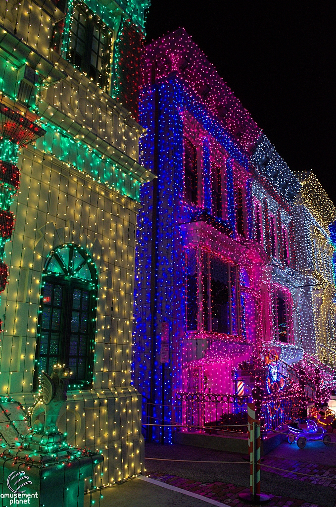 Osborne Family Spectacle of Dancing Lights