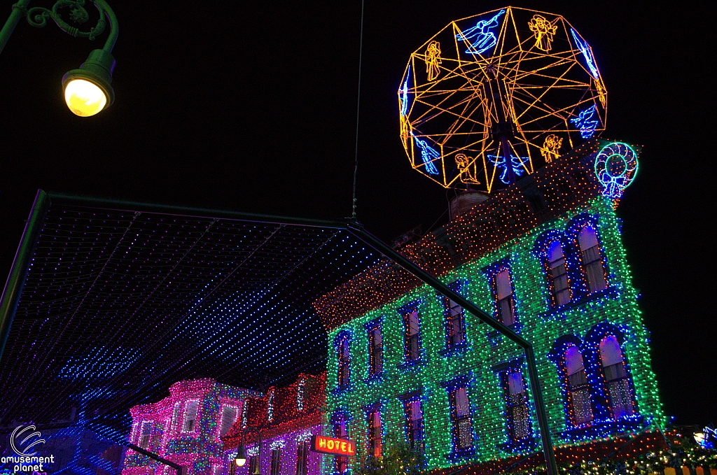 Osborne Family Spectacle of Dancing Lights