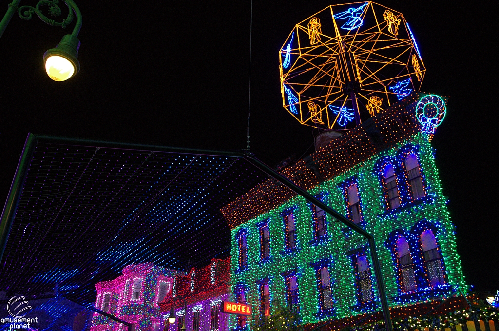 Osborne Family Spectacle of Dancing Lights