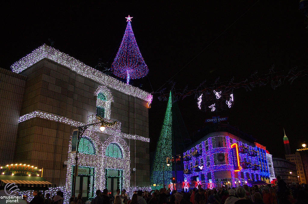 Osborne Family Spectacle of Dancing Lights