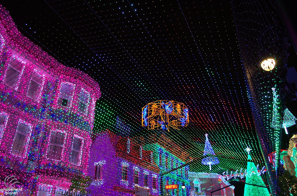 Osborne Family Spectacle of Dancing Lights