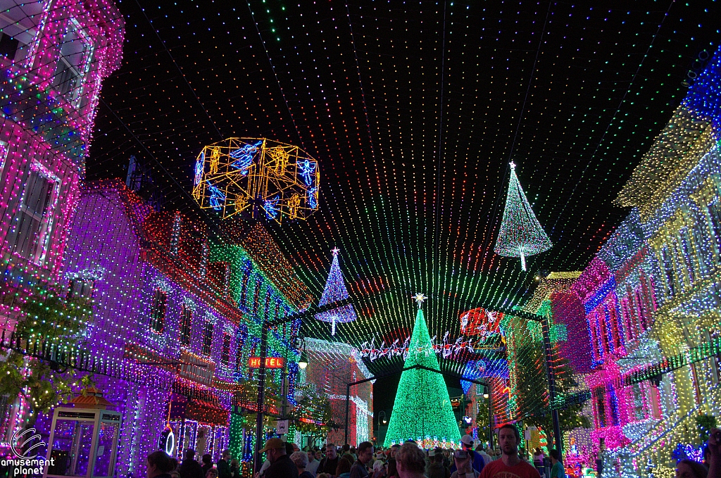 Osborne Family Spectacle of Dancing Lights