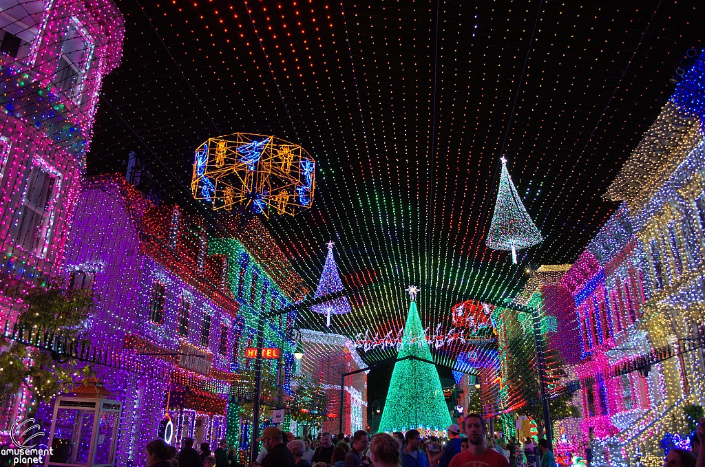 Osborne Family Spectacle of Dancing Lights