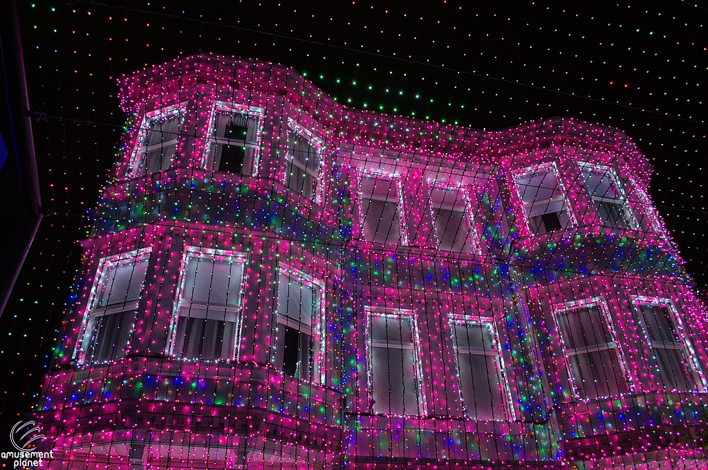 Osborne Family Spectacle of Dancing Lights