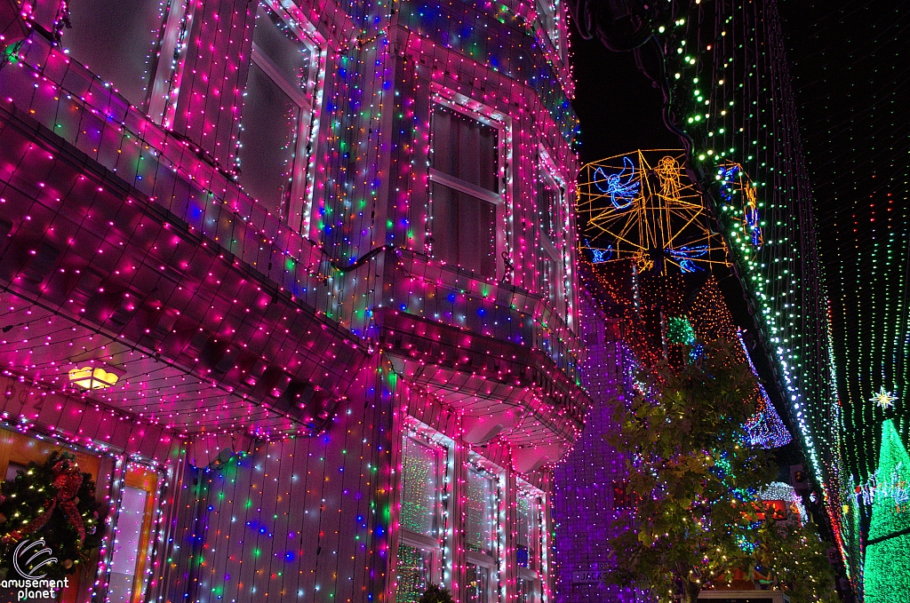 Osborne Family Spectacle of Dancing Lights