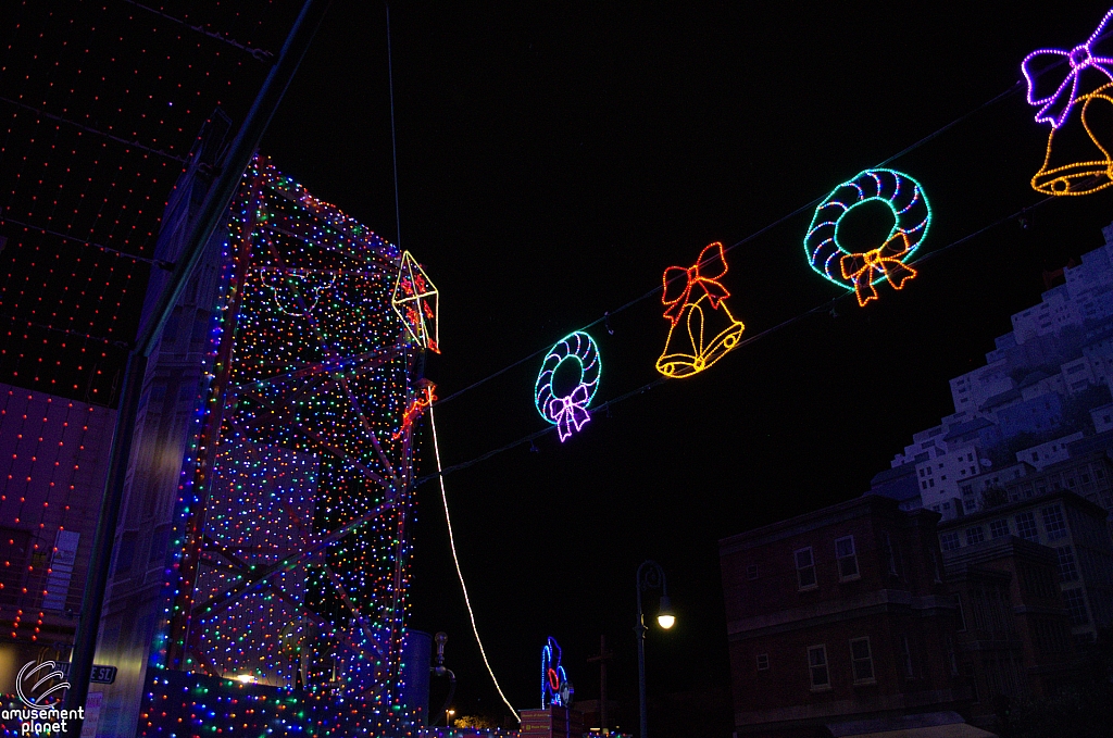 Osborne Family Spectacle of Dancing Lights