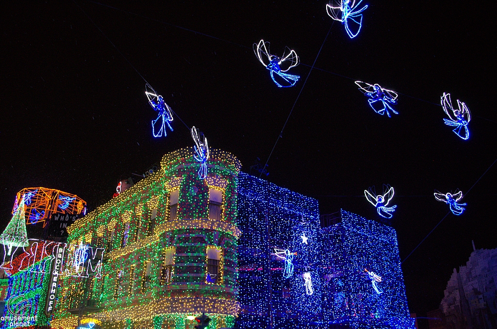 Osborne Family Spectacle of Dancing Lights