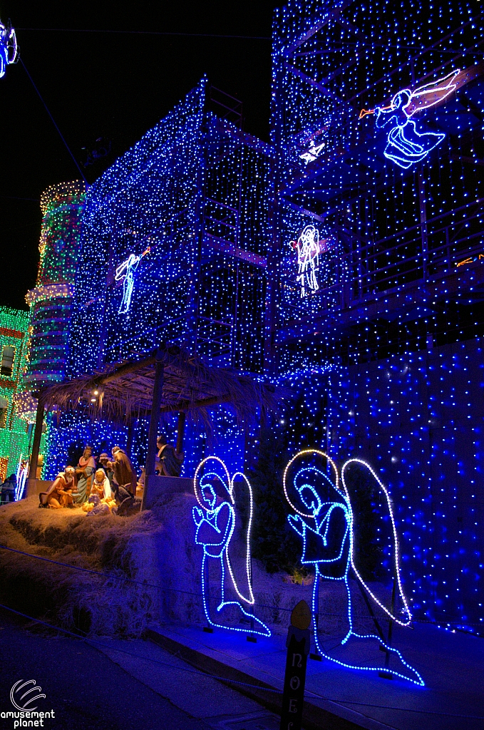 Osborne Family Spectacle of Dancing Lights