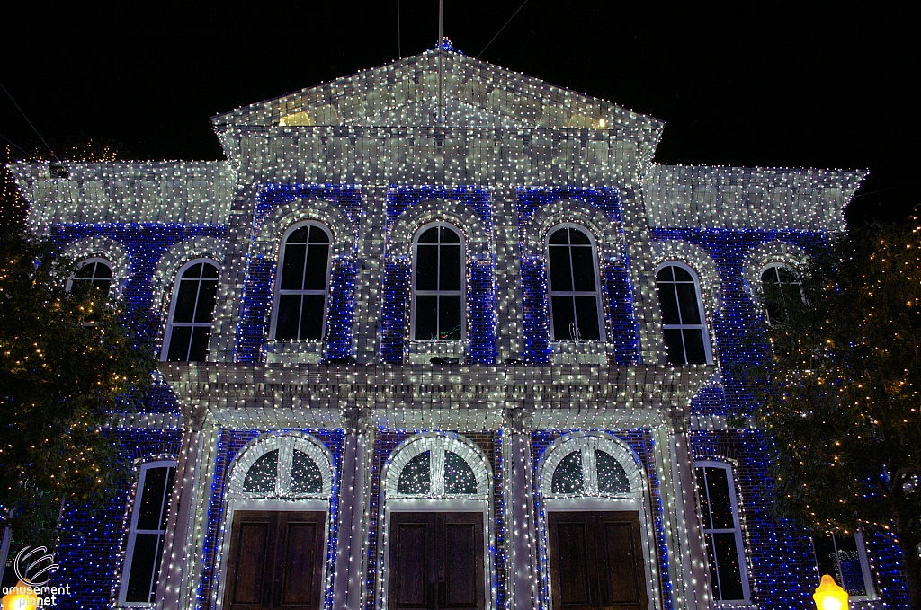 Osborne Family Spectacle of Dancing Lights