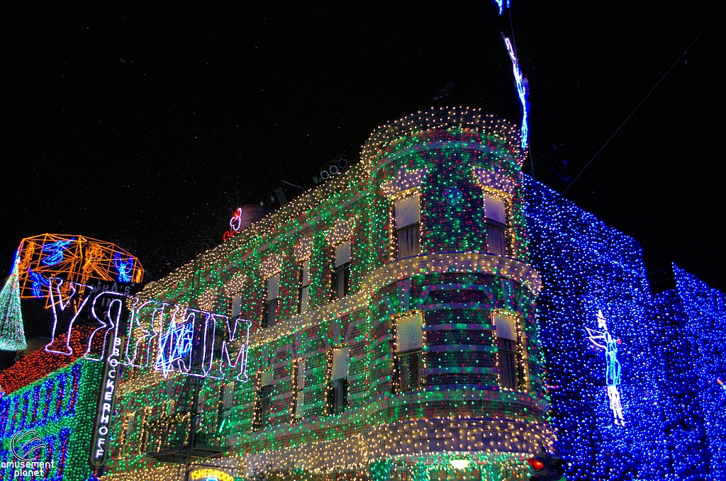 Osborne Family Spectacle of Dancing Lights