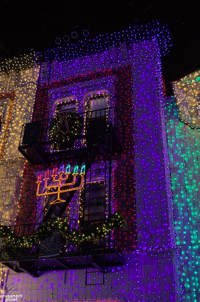 Osborne Family Spectacle of Dancing Lights