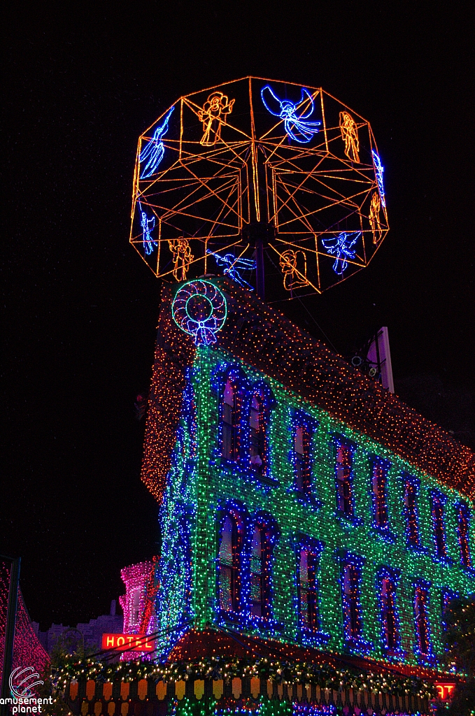 Osborne Family Spectacle of Dancing Lights