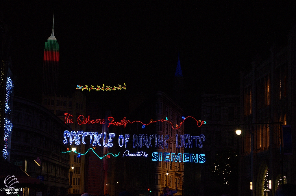 Osborne Family Spectacle of Dancing Lights