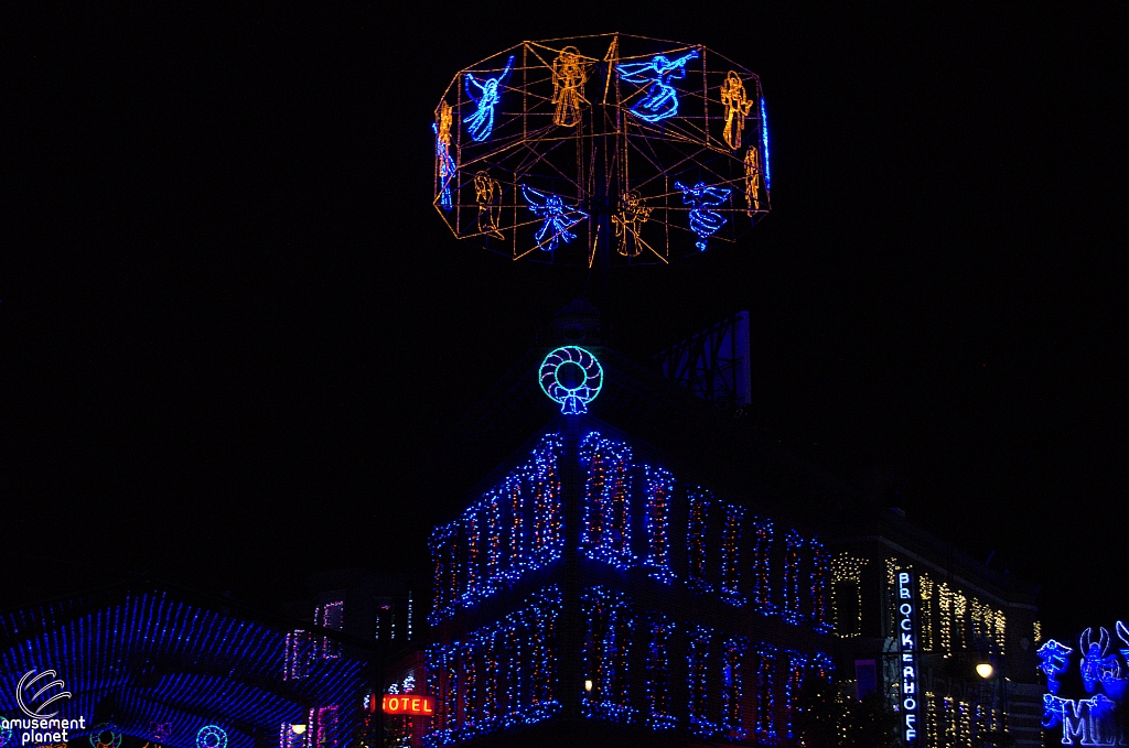 Osborne Family Spectacle of Dancing Lights