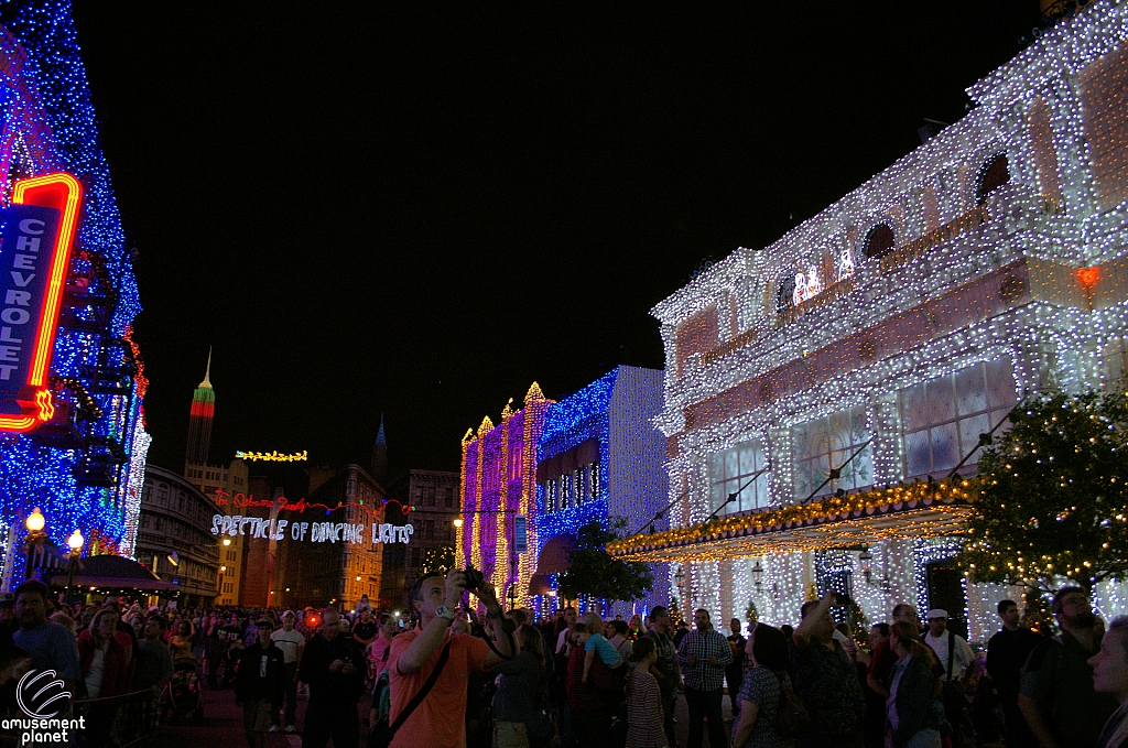 Osborne Family Spectacle of Dancing Lights