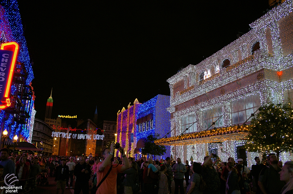 Osborne Family Spectacle of Dancing Lights