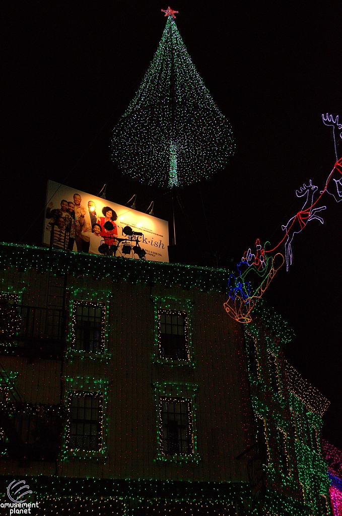 Osborne Family Spectacle of Dancing Lights