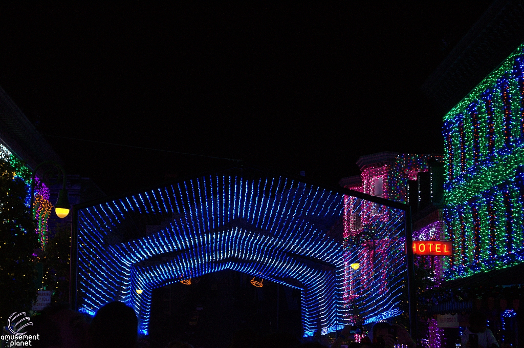 Osborne Family Spectacle of Dancing Lights