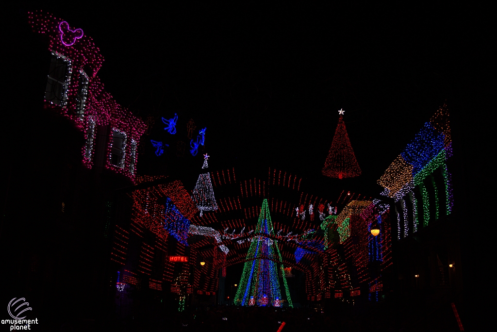 Osborne Family Spectacle of Dancing Lights