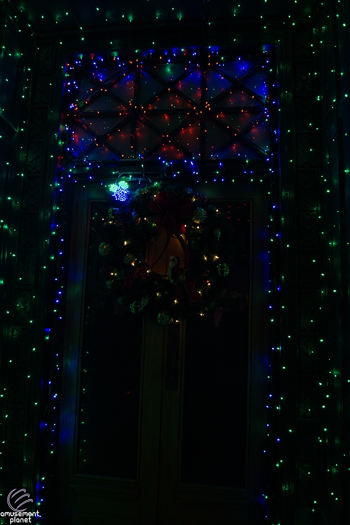 Osborne Family Spectacle of Dancing Lights