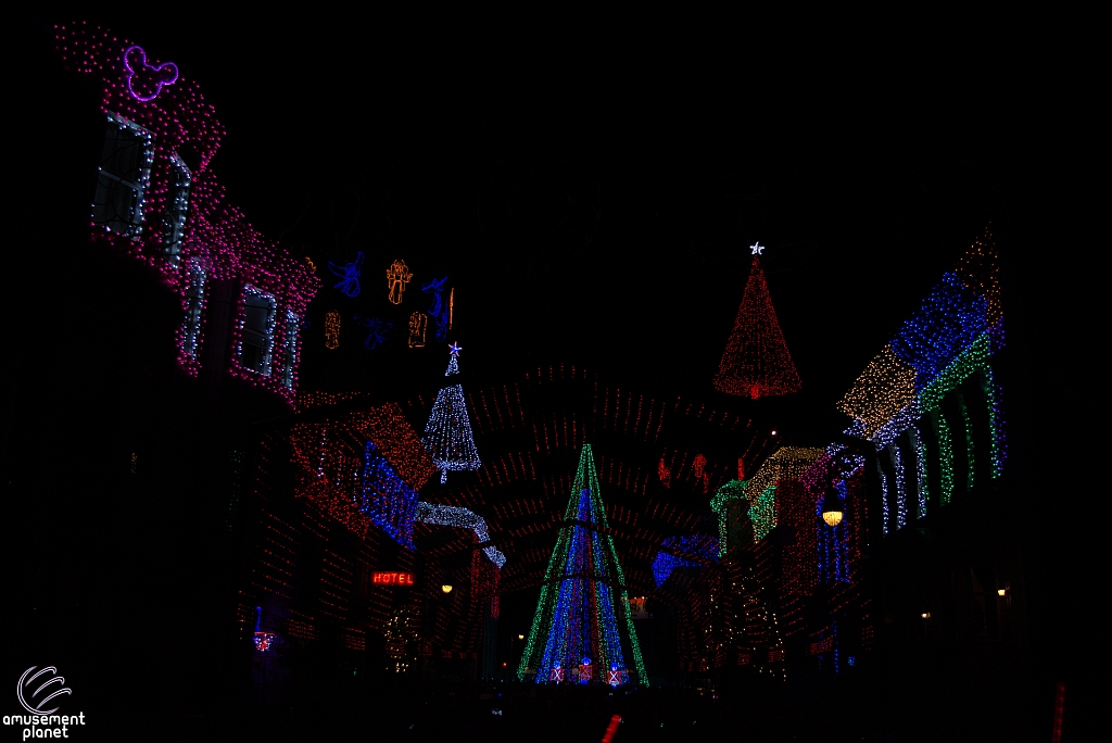 Osborne Family Spectacle of Dancing Lights