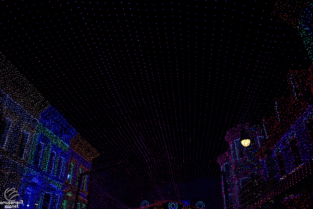 Osborne Family Spectacle of Dancing Lights