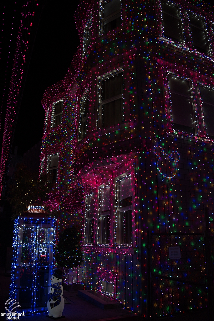 Osborne Family Spectacle of Dancing Lights