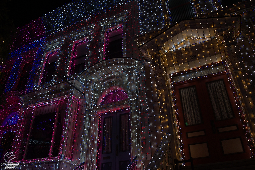 Osborne Family Spectacle of Dancing Lights