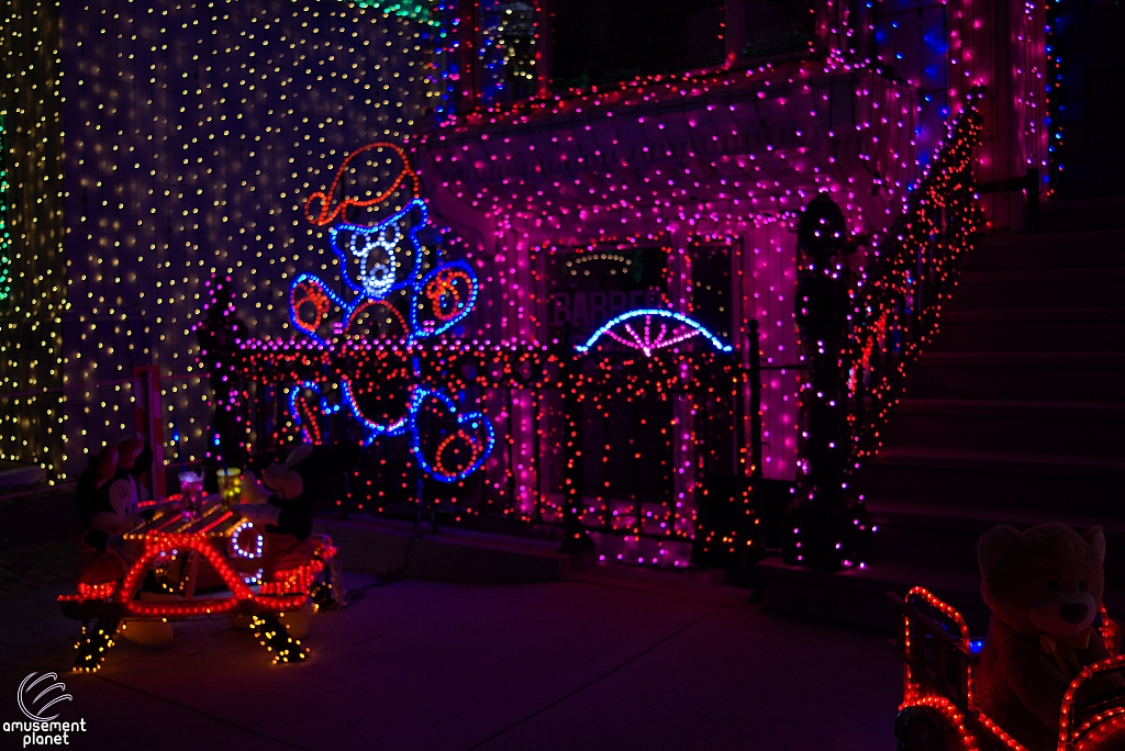 Osborne Family Spectacle of Dancing Lights