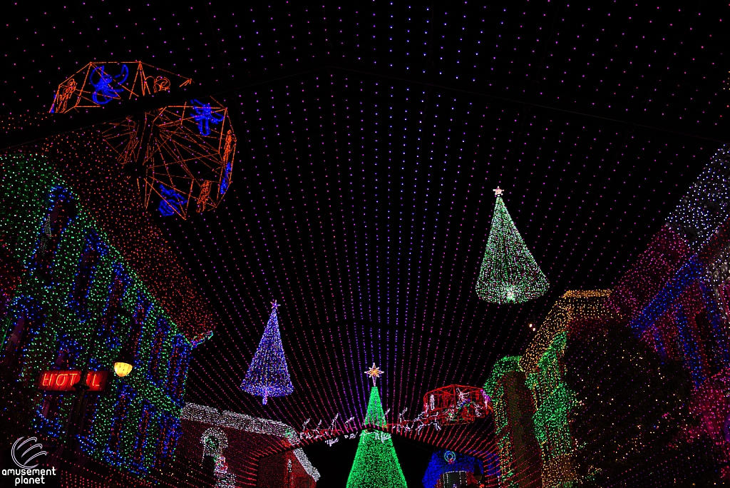 Osborne Family Spectacle of Dancing Lights