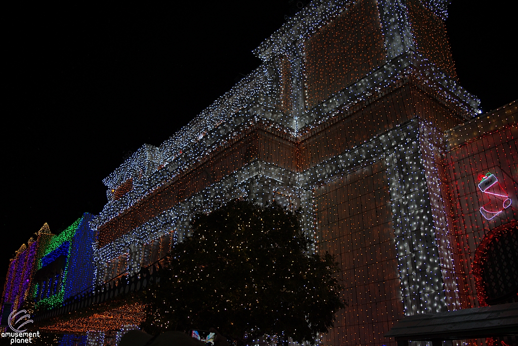 Osborne Family Spectacle of Dancing Lights