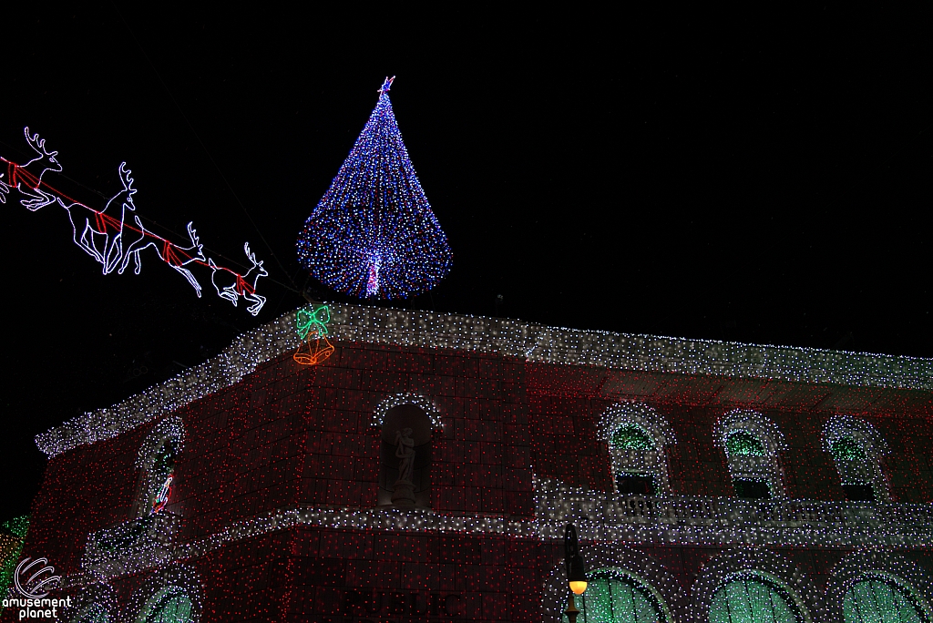 Osborne Family Spectacle of Dancing Lights