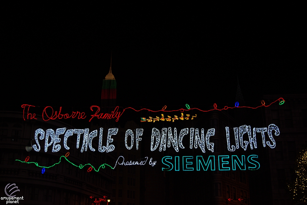 Osborne Family Spectacle of Dancing Lights