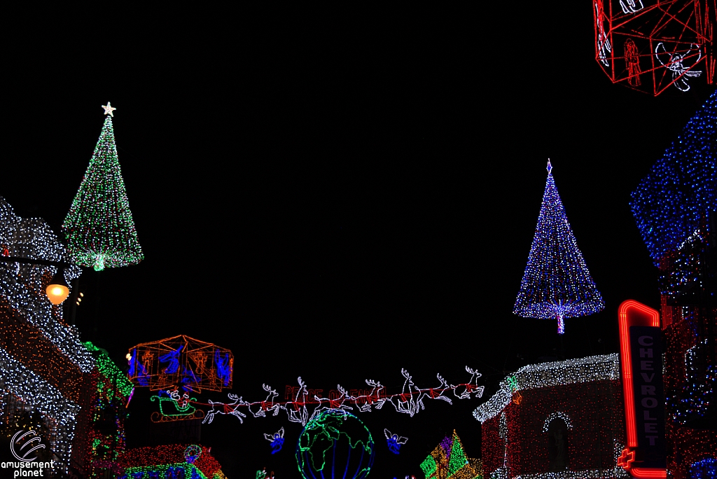 Osborne Family Spectacle of Dancing Lights