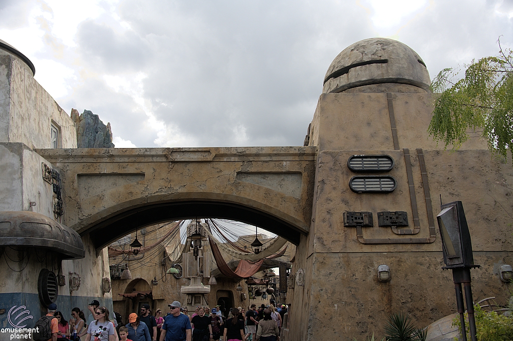 Star Wars: Galaxy's Edge